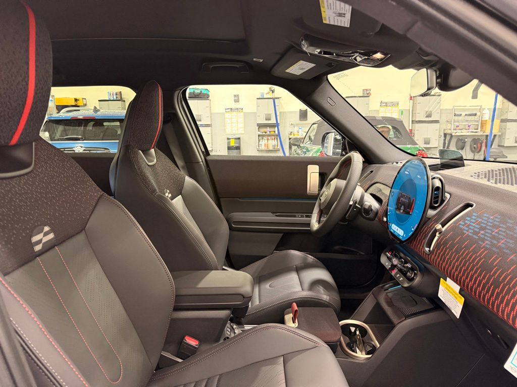 Thumbnail: 2027 MINI Cooper Countryman - 29