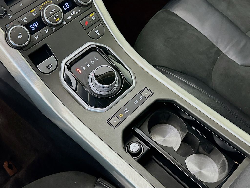 Thumbnail: 2015 Land Rover Range Rover Evoque - 17