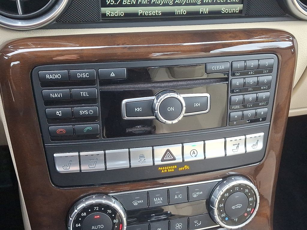 Thumbnail: 2016 Mercedes-Benz SLK - 15