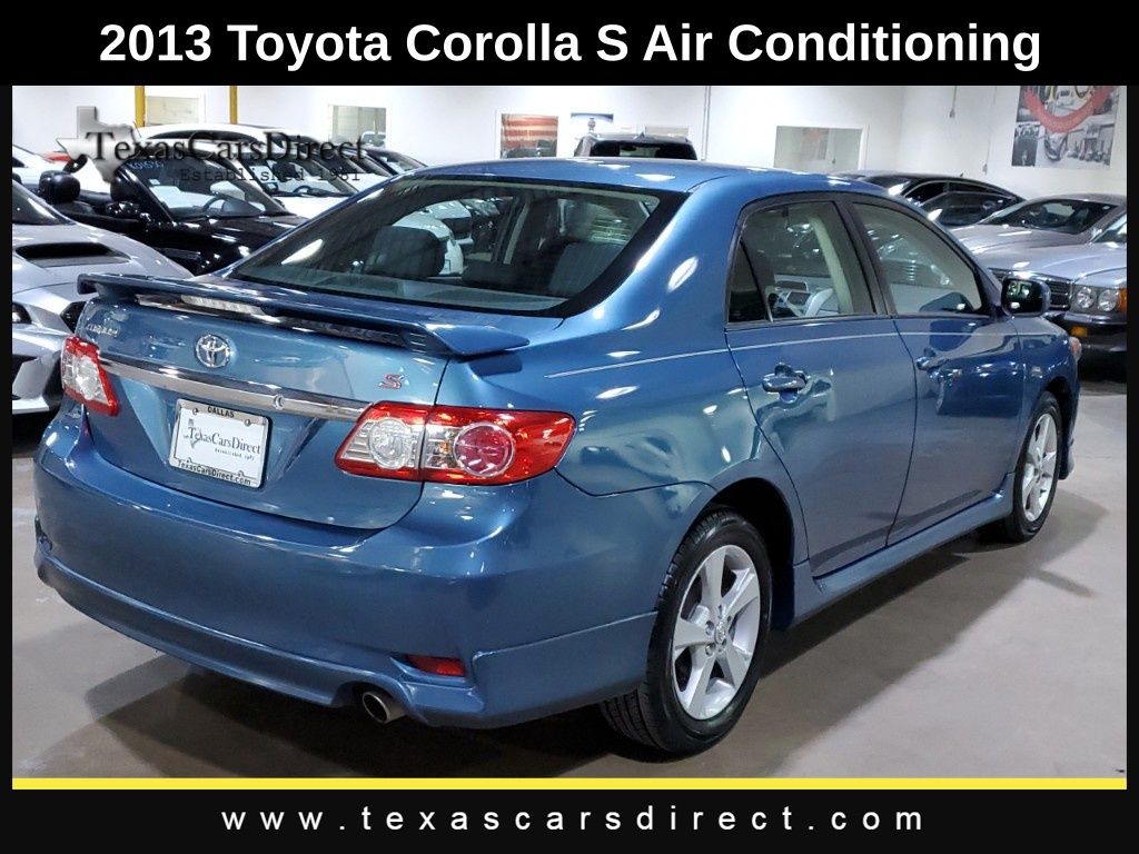 2013 Toyota Corolla S 10