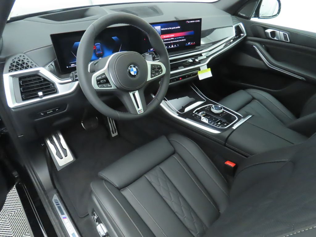 2025 BMW X5 M60i 9