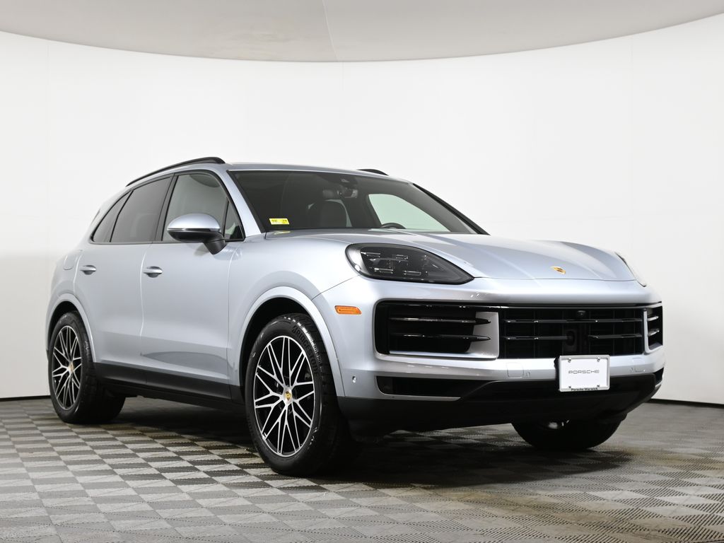 Thumbnail: 2024 Porsche Cayenne - 9