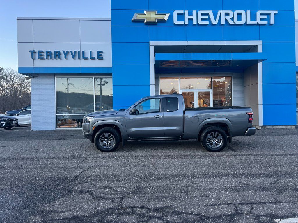 2025 Nissan Frontier SV King Cab RWD