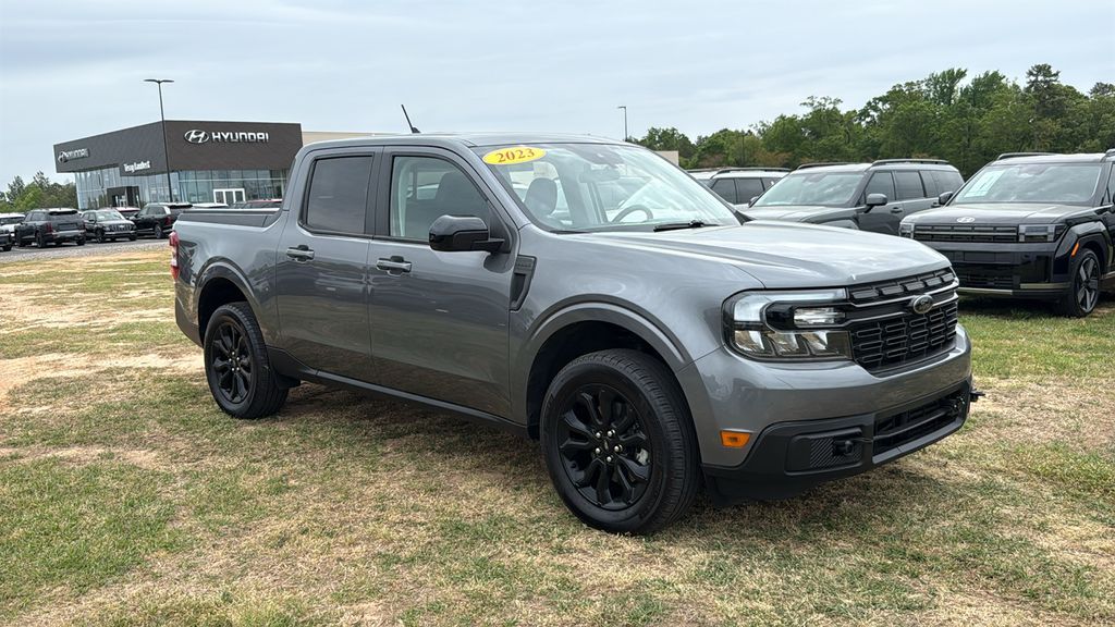 Carbonized Gray Metallic 2023 Ford Maverick Lariat SuperCrew FWD Pickup Truck Front-Wheel Drive Continuously Variable Transmission
