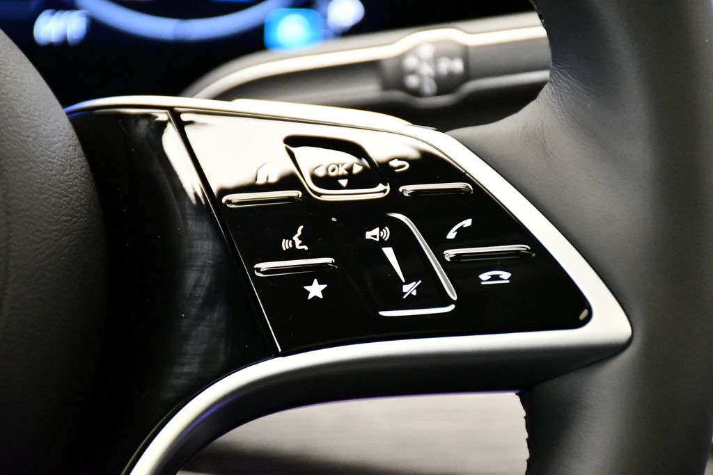 Thumbnail: 2026 Mercedes-Benz GLE - 24