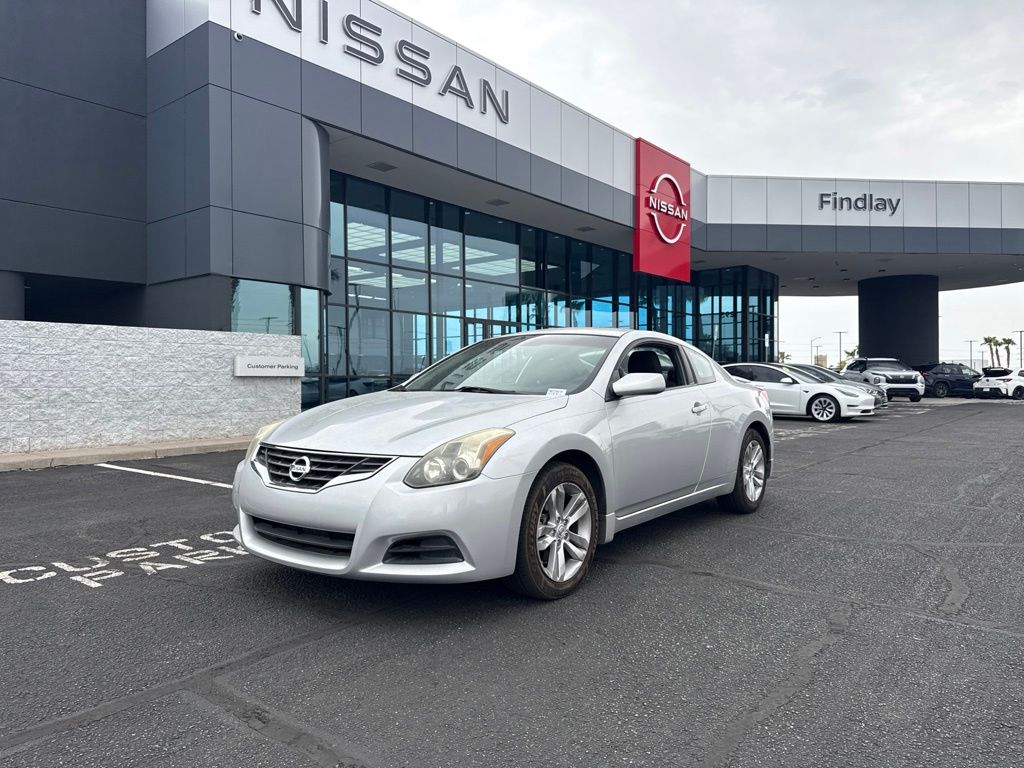 Brilliant Silver Metallic 2011 Nissan Altima Coupe Coupe Front-Wheel Drive Continuously Variable Transmission