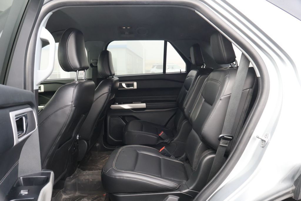 Thumbnail: 2022 Ford Explorer - 27