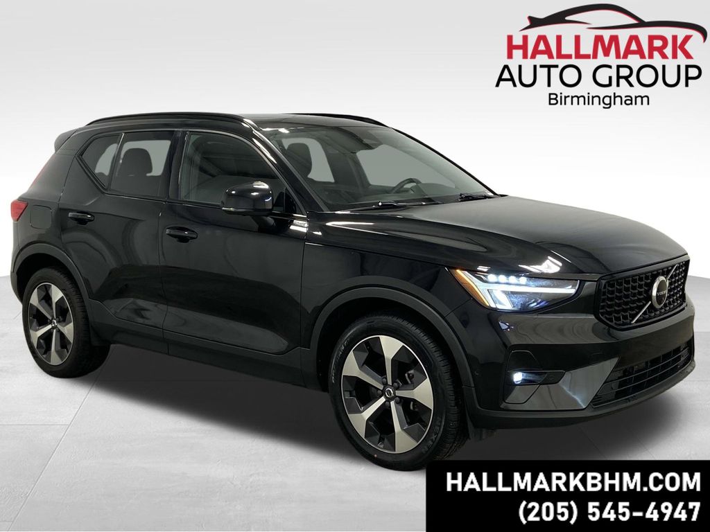 2023 Volvo XC40 Ultimate