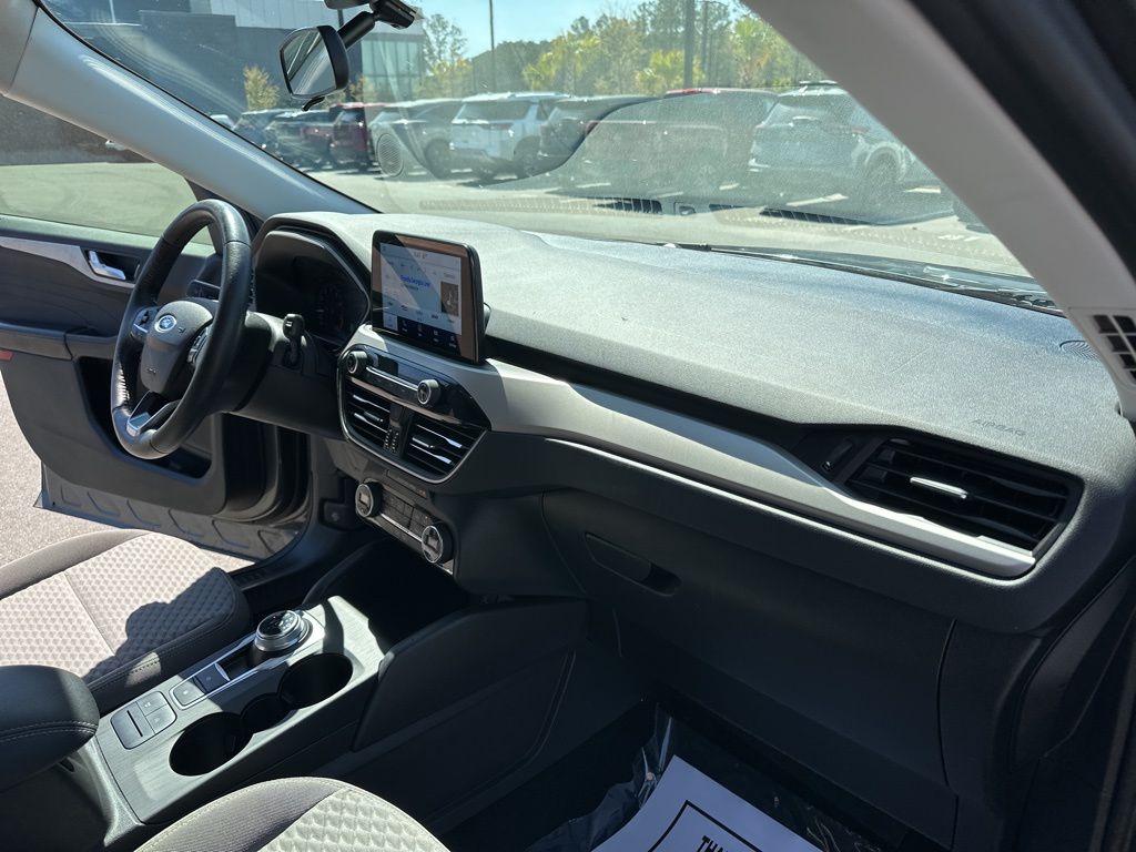 2021 Carbonized Gray Metallic Ford Escape SE FWD SUV