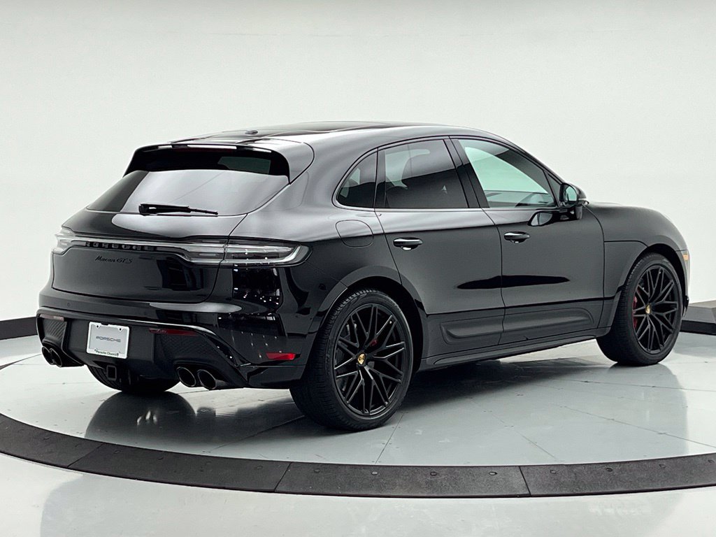 Thumbnail: 2025 Porsche Macan - 9