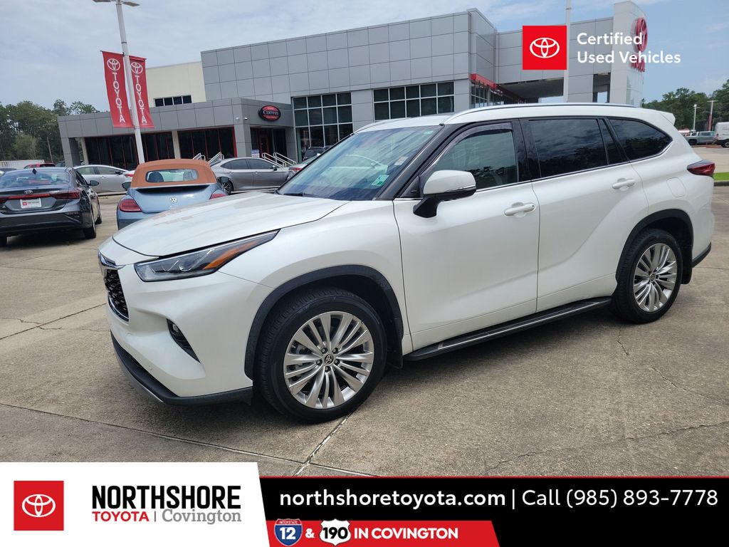 White (Blizzard Pearl) 2021 Toyota Highlander SUV / Crossover Front-Wheel Drive 8-Speed Automatic