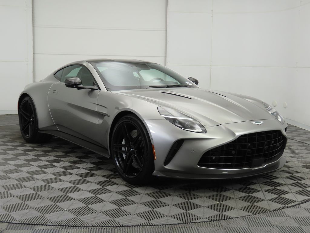 Thumbnail: 2025 Aston Martin Vantage - 3