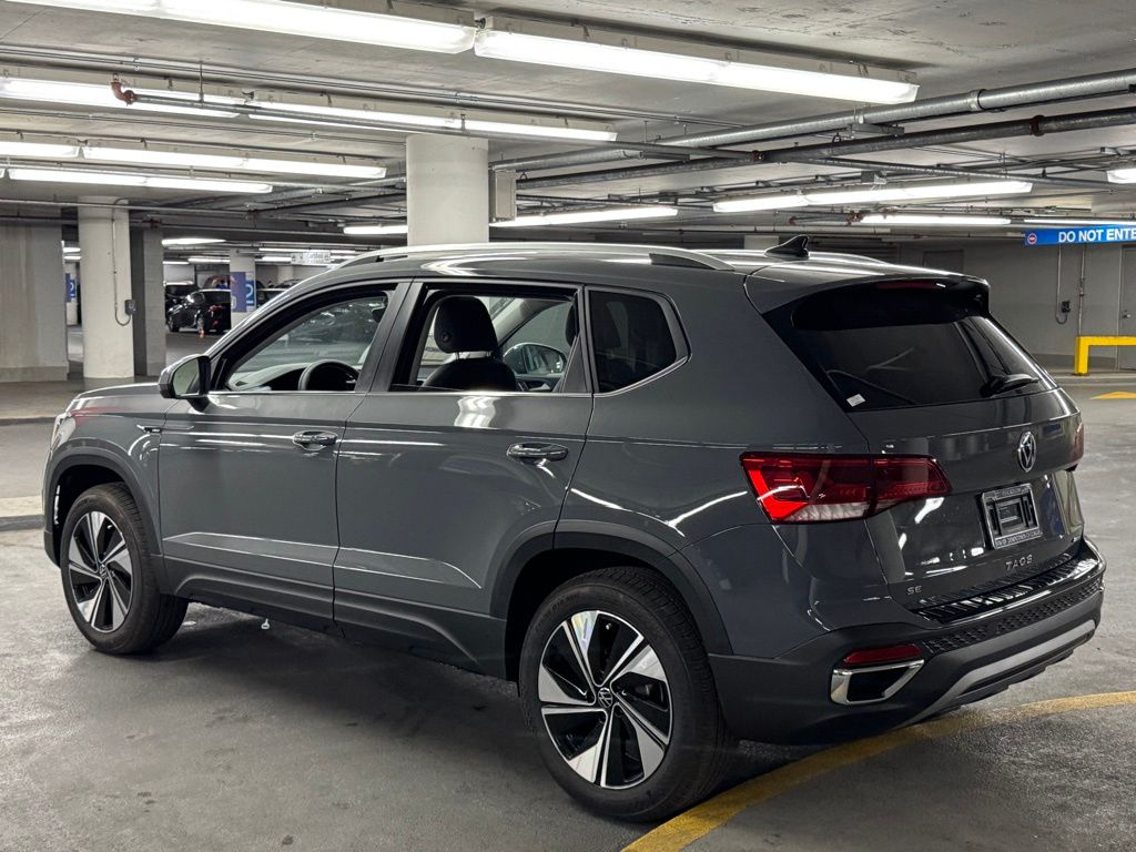 2024 Volkswagen Taos 1.5T SE 4