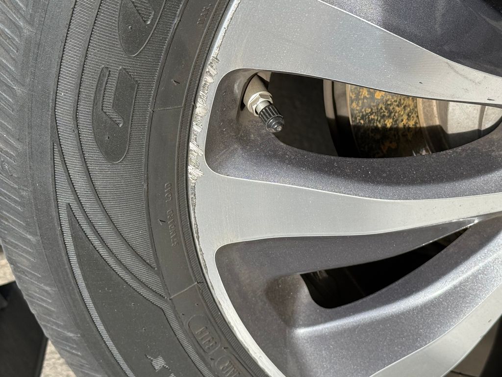 Thumbnail: 2015 Acura MDX - 31