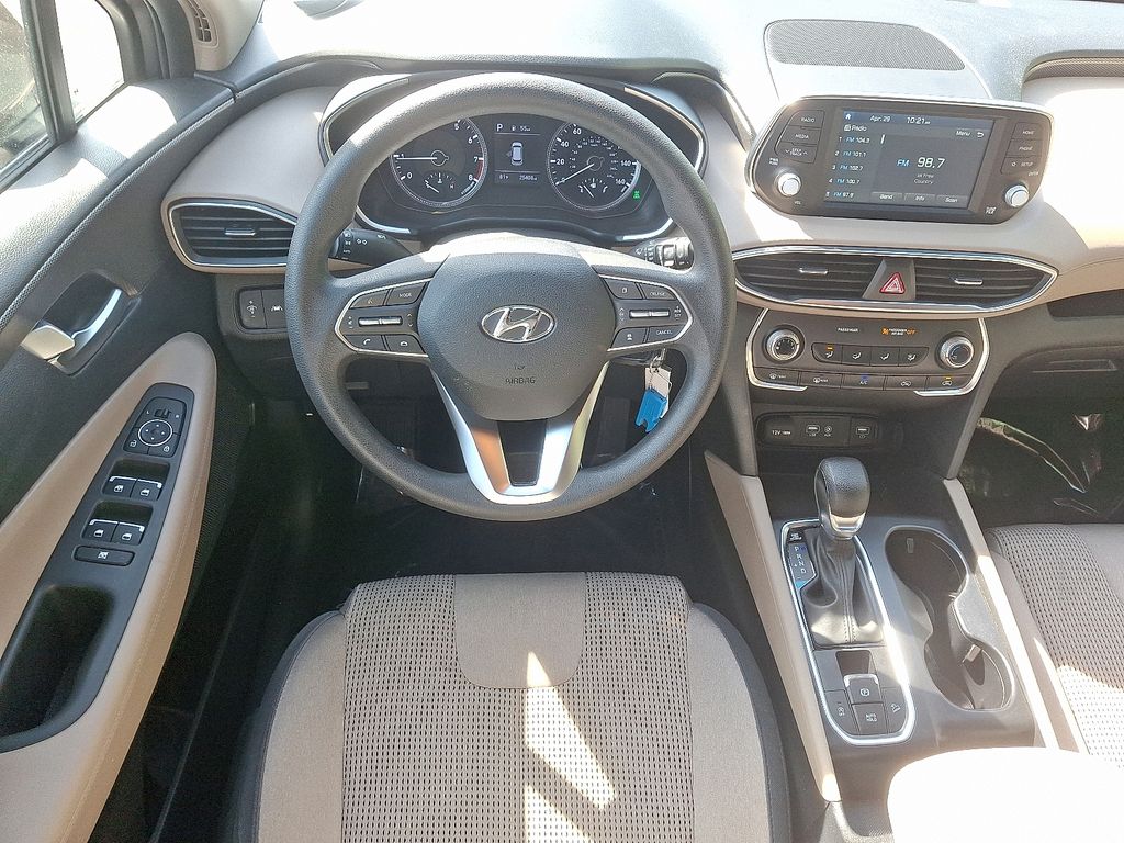 2020 Hyundai Santa Fe SE 11