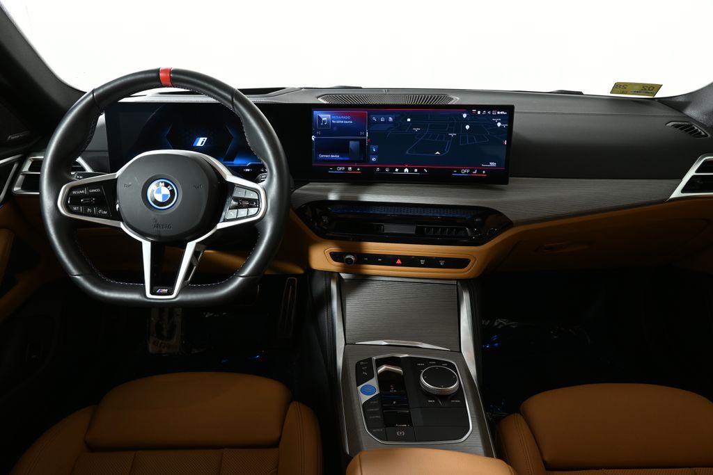 Thumbnail: 2025 BMW i4 - 17