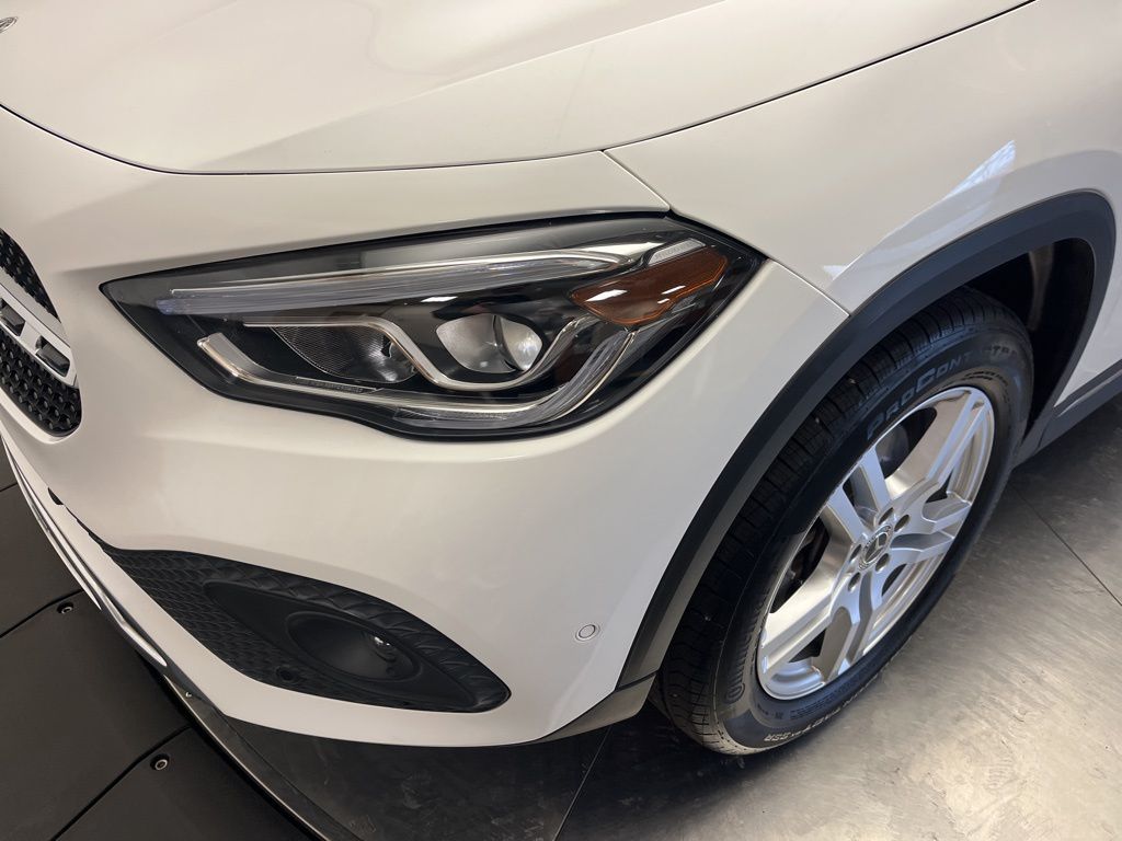 Thumbnail: 2023 Mercedes-Benz GLA - 9