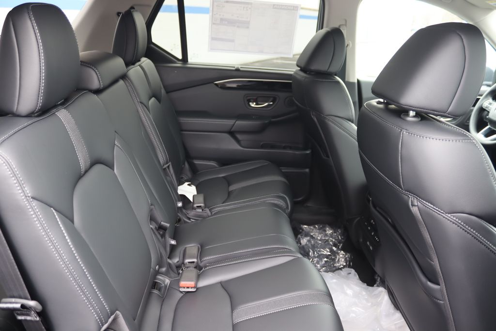 Thumbnail: 2025 Honda Pilot - 17