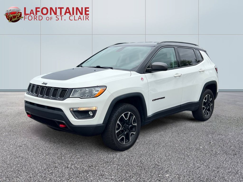 White Clearcoat 2020 Jeep Compass SUV / Crossover Four-Wheel Drive 9-Speed Automatic