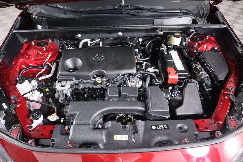 2022 Toyota RAV4 LE 29