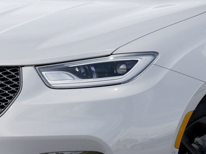 New 2026 White Chrysler Limited image 10