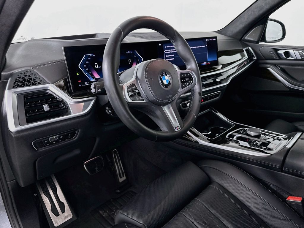 Thumbnail: 2023 BMW X7 - 9