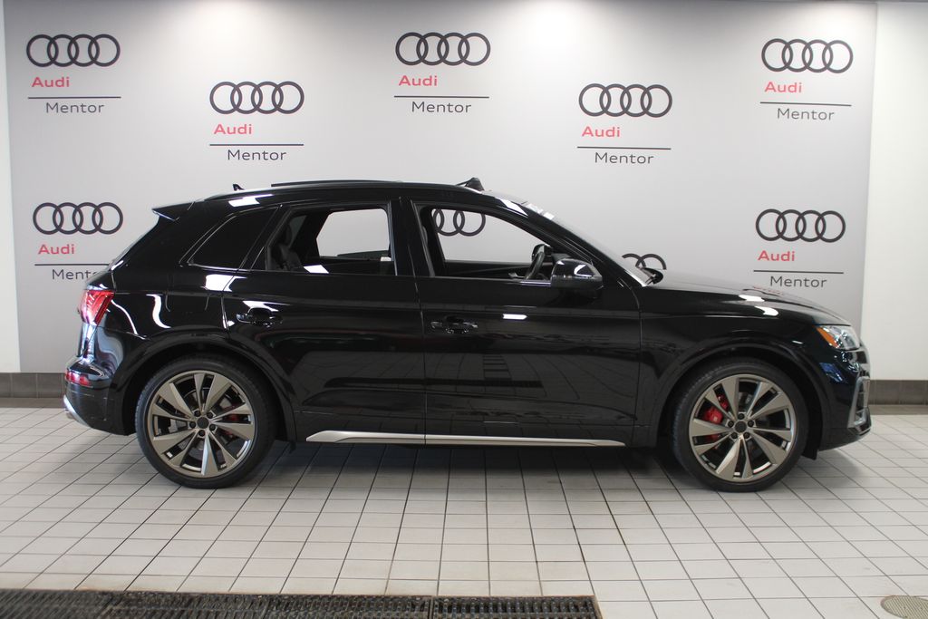 Thumbnail: 2025 Audi SQ5 - 7