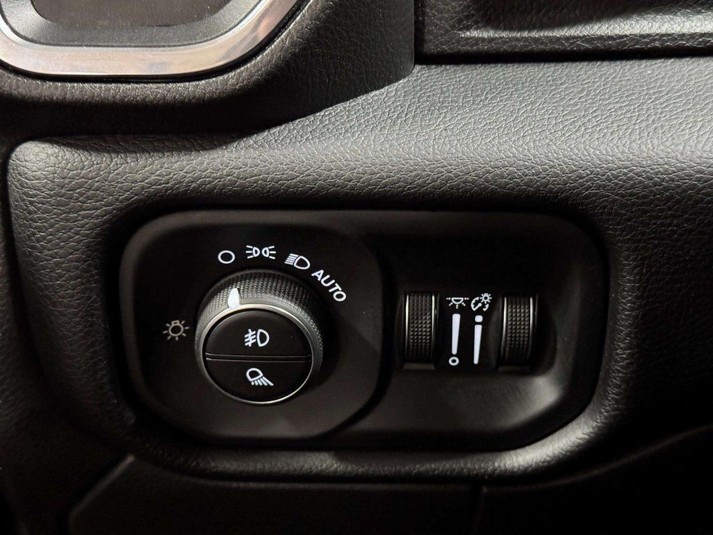 Used 2024 Diamond Black Crystal Pearlcoat Ram Laramie image 9