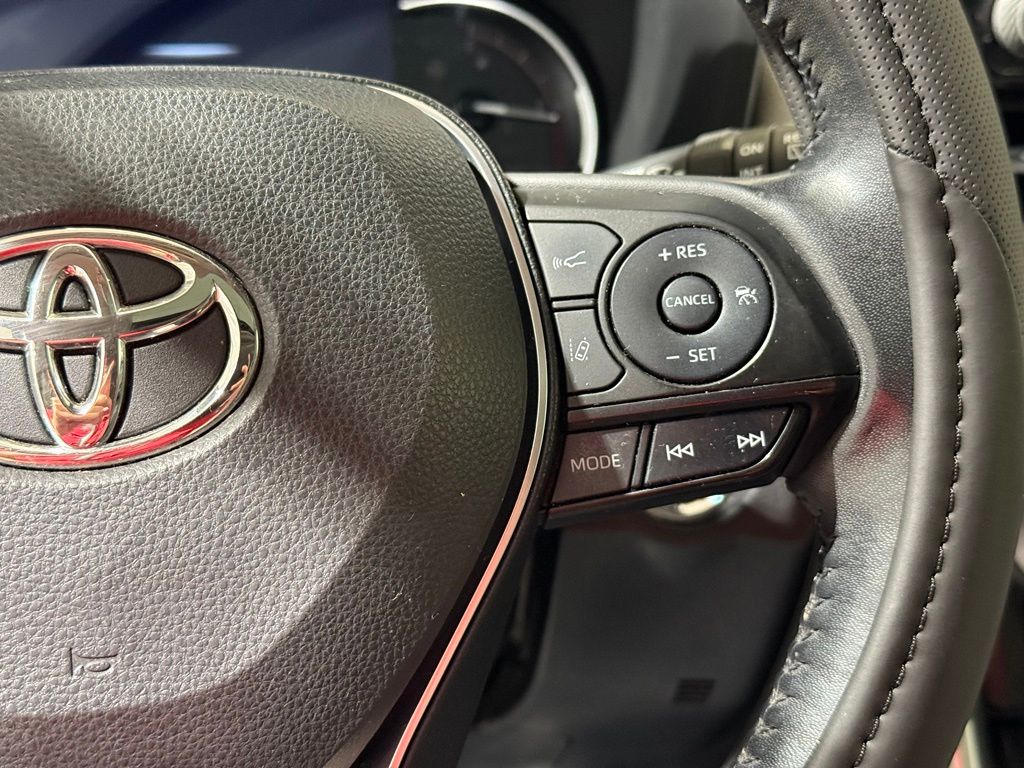 Thumbnail: 2019 Toyota RAV4 - 26