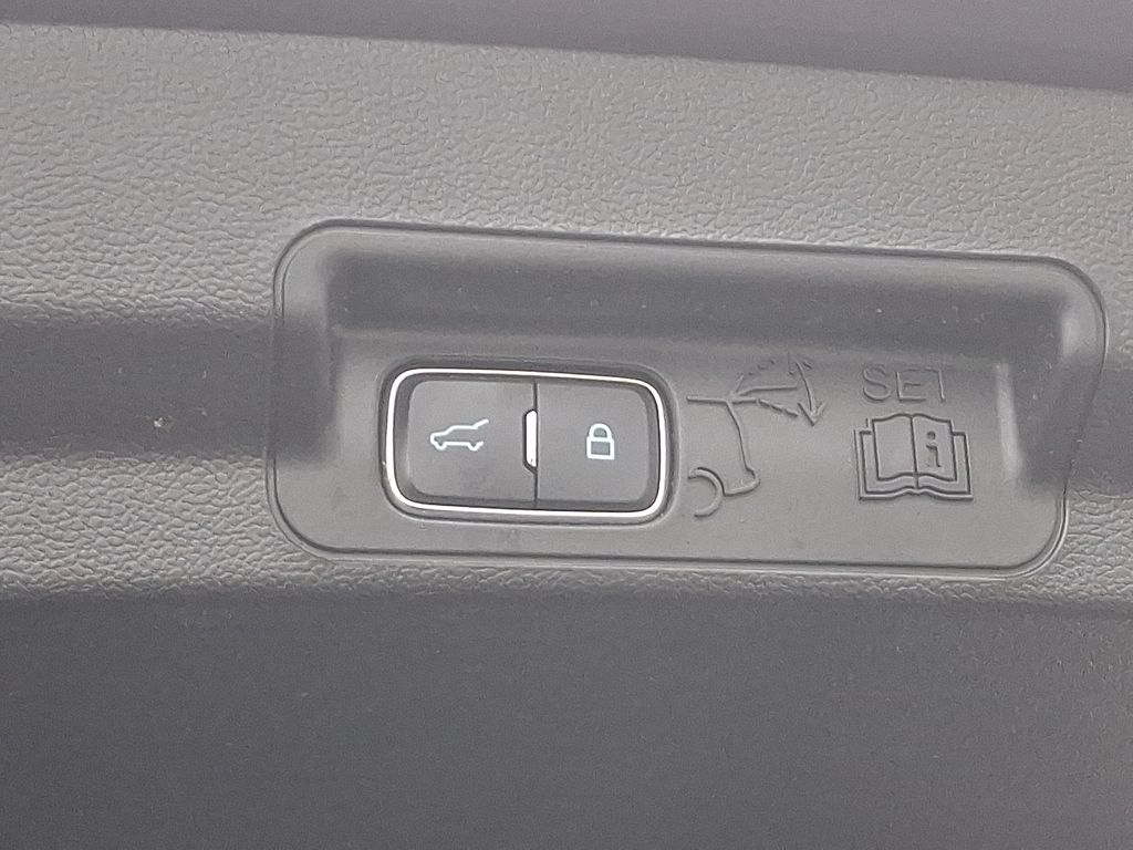 Thumbnail: 2023 Ford Explorer - 30