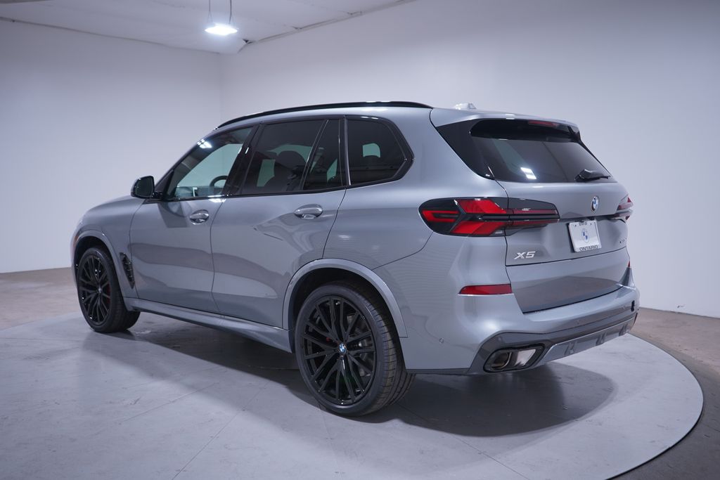 Thumbnail: 2026 BMW X5 - 3