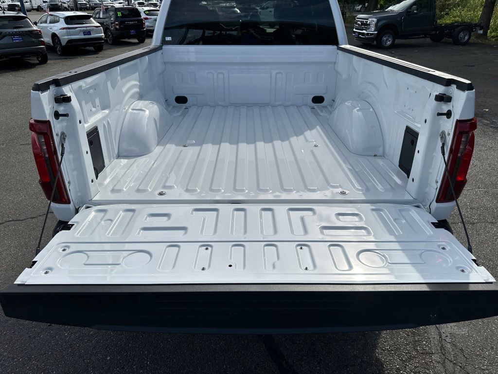 New 2025 Ford F-150 SuperCab 6.5' Box STX