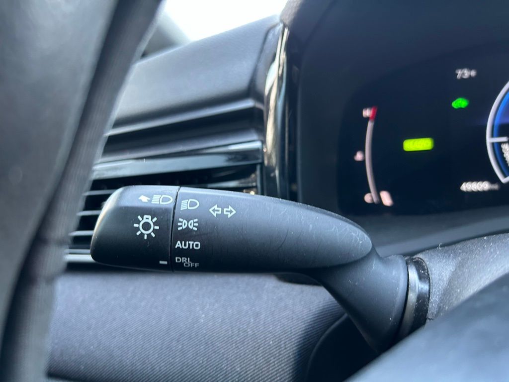 Thumbnail: 2025 Toyota Camry - 20