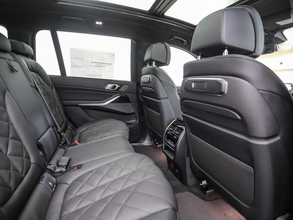 2026 BMW X7 xDrive40i 26