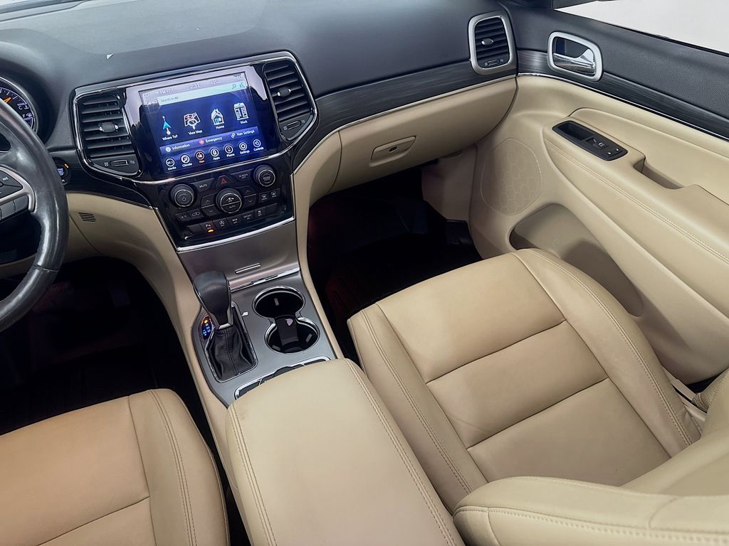 Used Car 2020 Jeep Grand Cherokee  Limited For Sale Under $25,000 In Austin, Texas