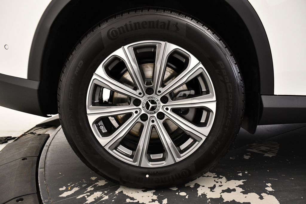 Thumbnail: 2025 Mercedes-Benz GLC - 15