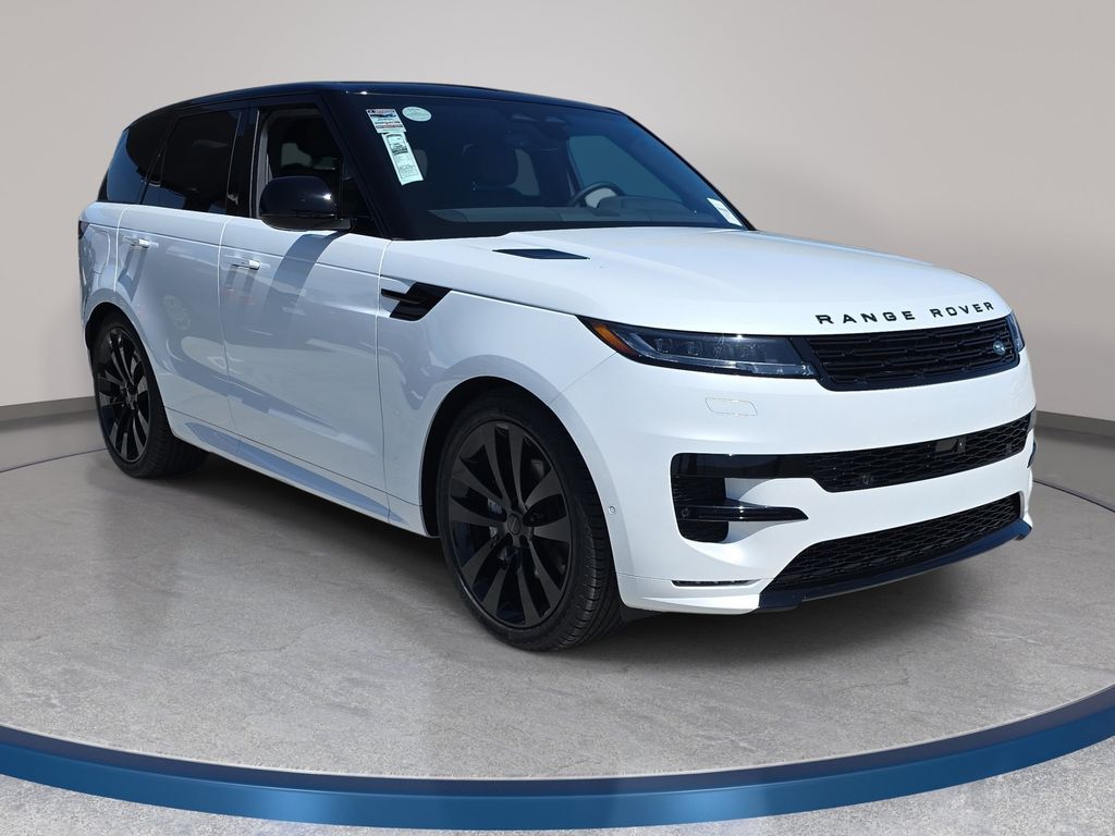New 2026 White Land Rover Dynamic SE image 3