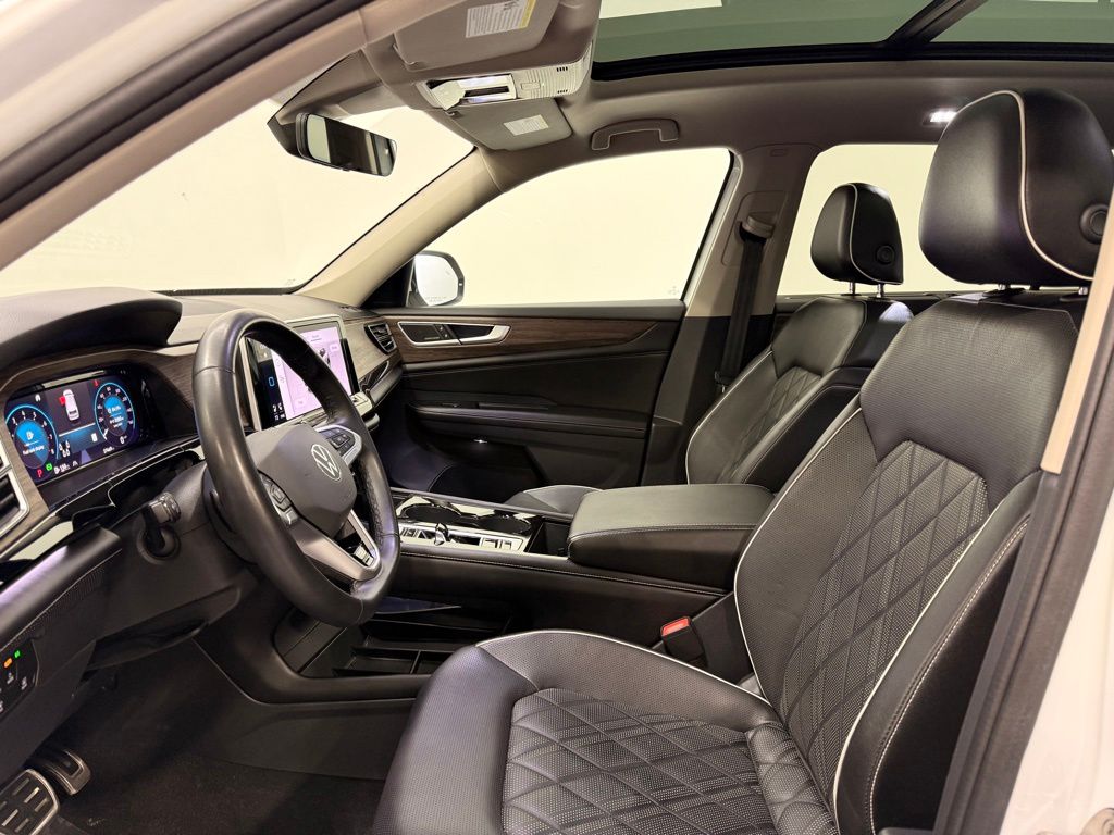 Thumbnail: 2024 Volkswagen Atlas - 12
