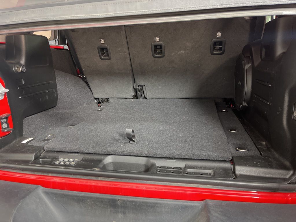 Thumbnail: 2021 Jeep Wrangler - 8