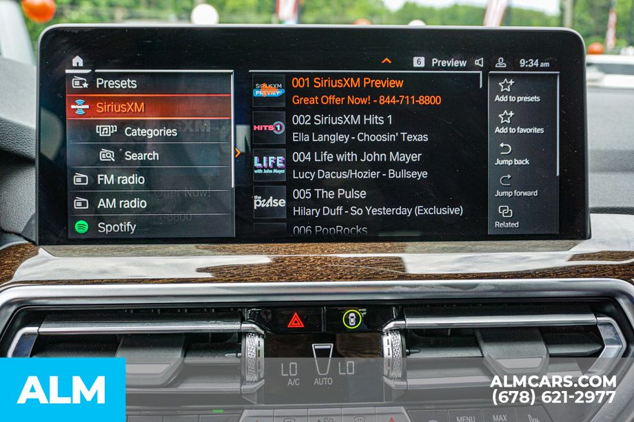 Used 2025 Black BMW xDrive30i image 38