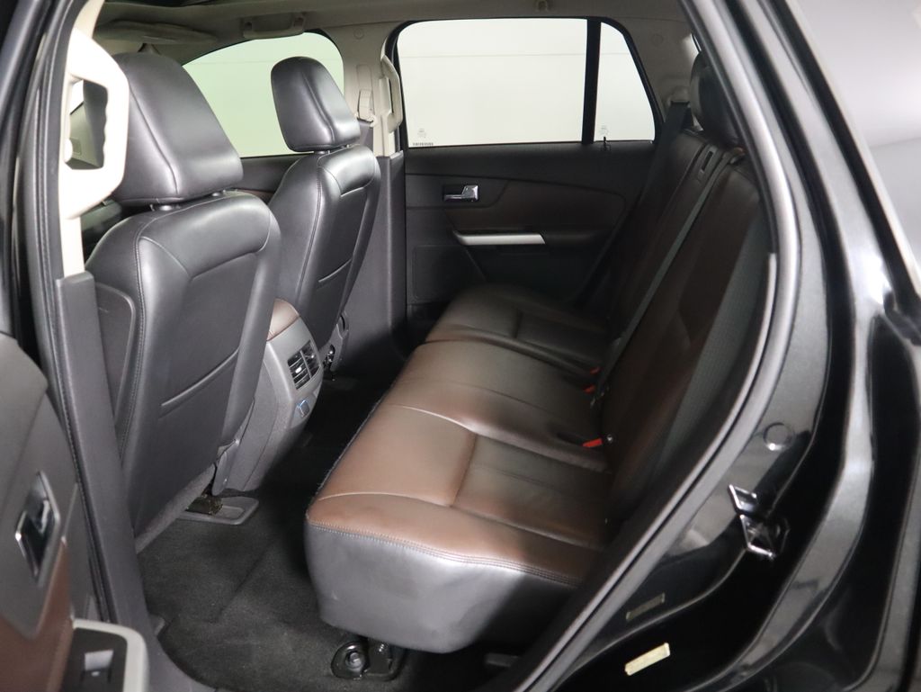 Thumbnail: 2011 Ford Edge - 21