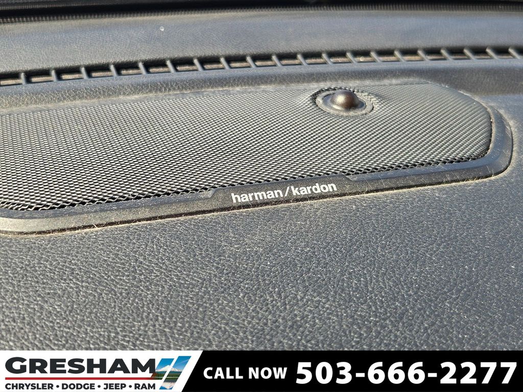 Bright White Clearcoat 2022 RAM 1500 Laramie Crew Cab 4WD Pickup Truck Four-Wheel Drive 8-Speed Automatic