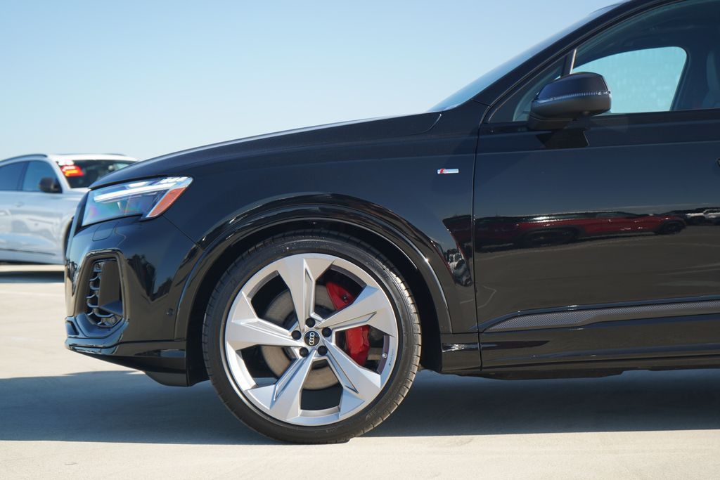Thumbnail: 2026 Audi Q7 - 2