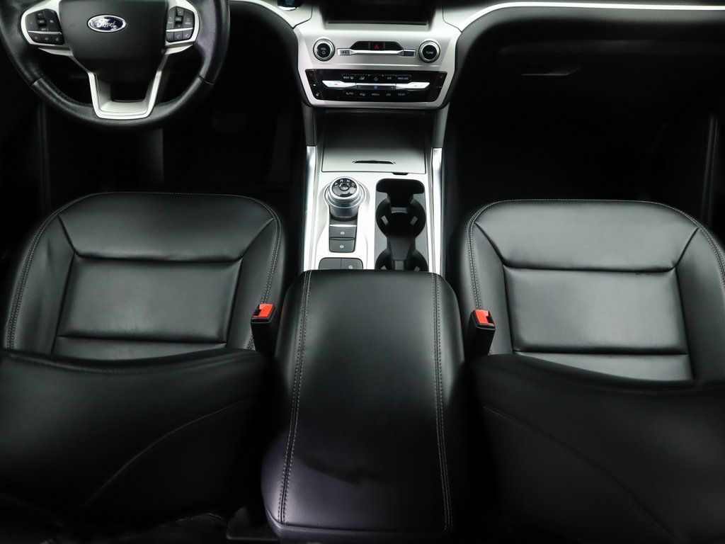 Thumbnail: 2022 Ford Explorer - 16