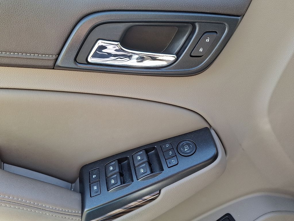 2015 GMC Yukon SLT 12
