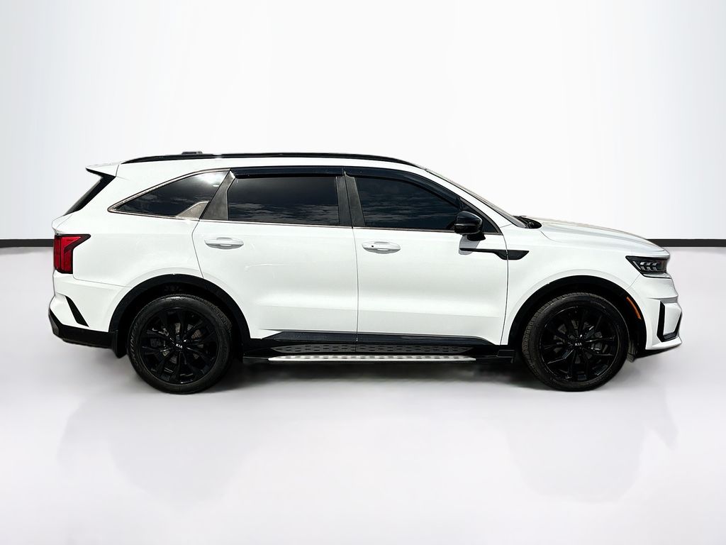 Thumbnail: 2021 Kia Sorento - 4