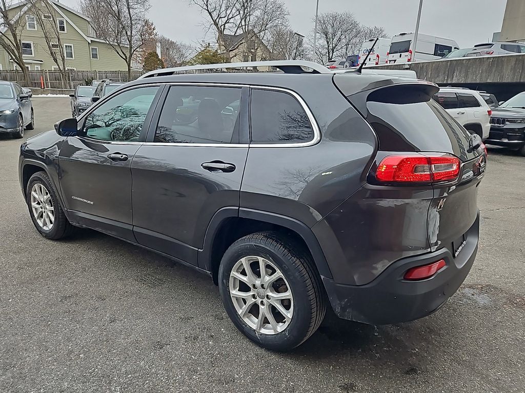 2016 Jeep Cherokee Latitude photo