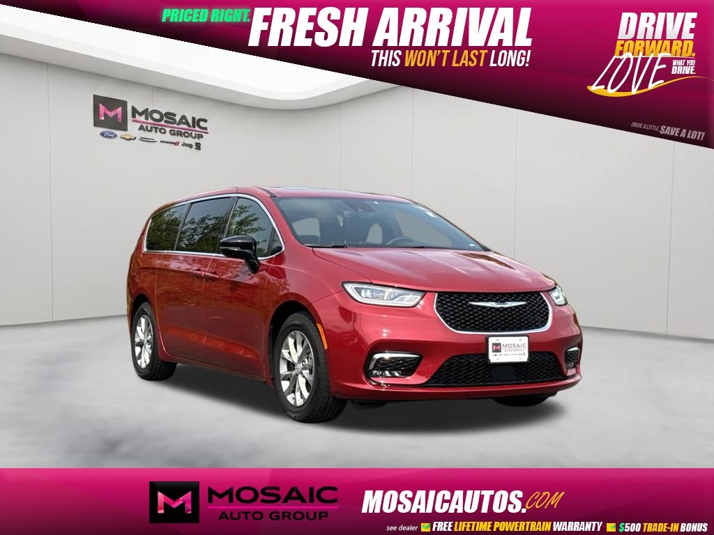 Red Hot Pearlcoat 2026 Chrysler Pacifica Minivan Front-Wheel Drive 9-Speed Automatic