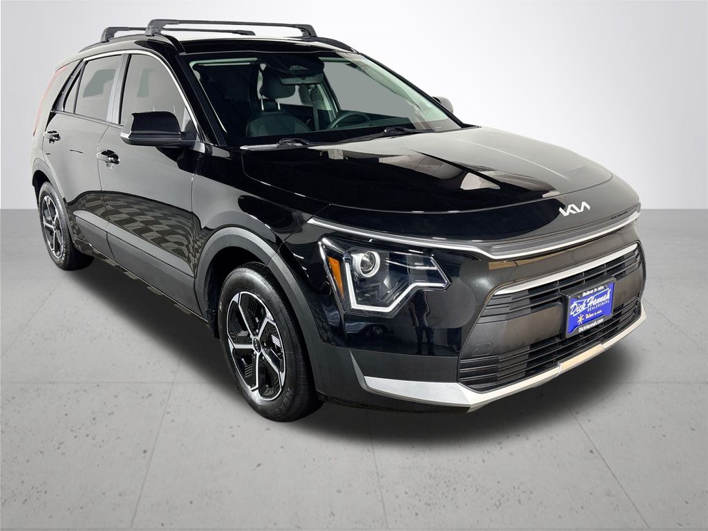 2024 Kia Niro LX