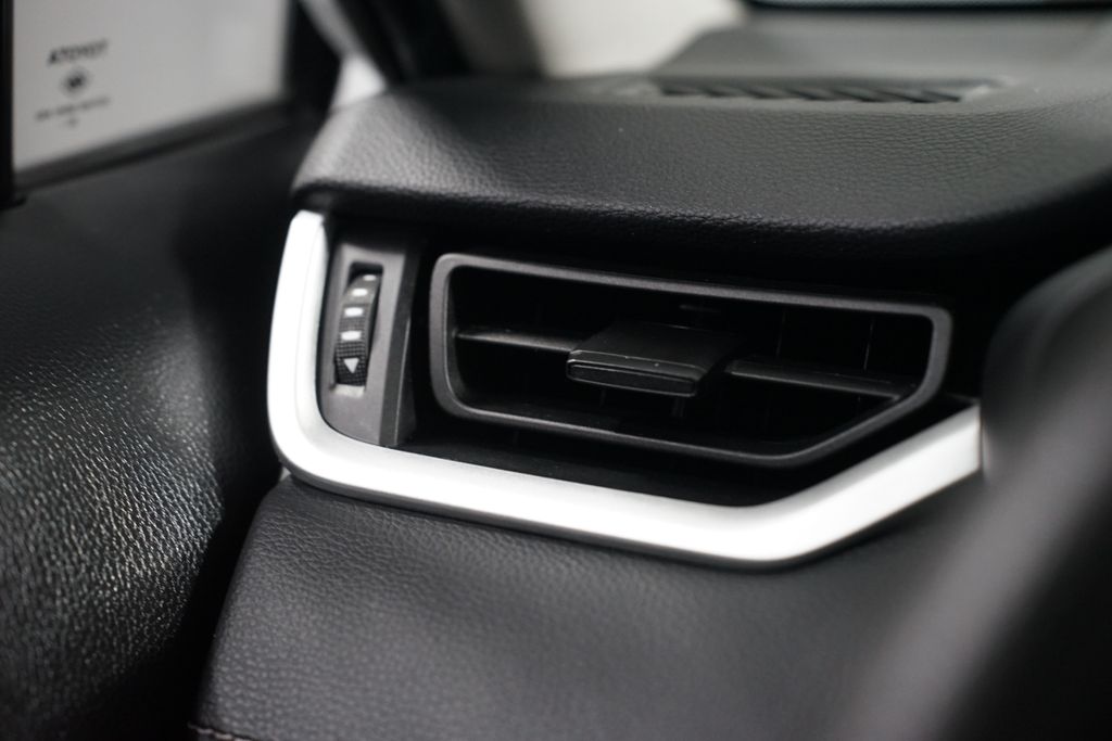 Thumbnail: 2023 Toyota RAV4 - 24